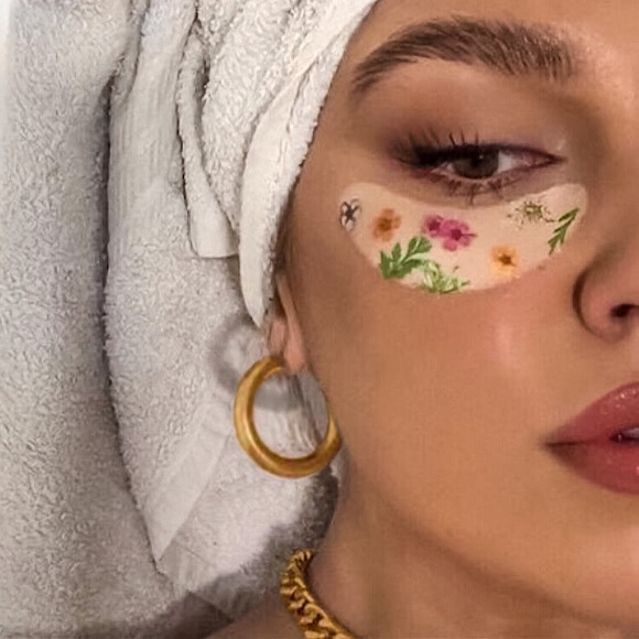 ⚜️[𝟯/$𝟭𝟴]⚜️Medium Steel Hoop Earrings NEW - Picture 5 of 9